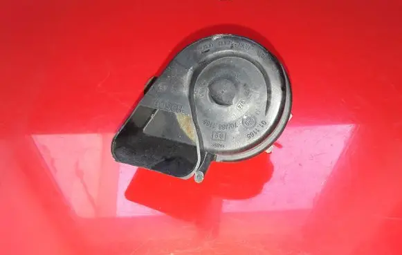Mercedes-Benz C W203 Horn signal E9011165 E9703881165