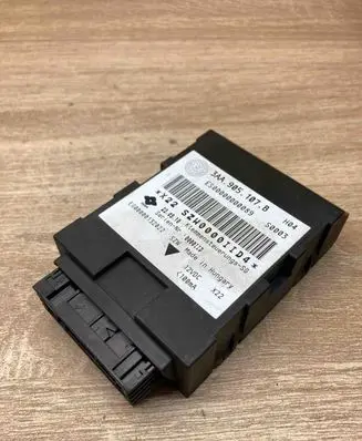Volkswagen PASSAT B7 Start/Stop control module 3AA905107B