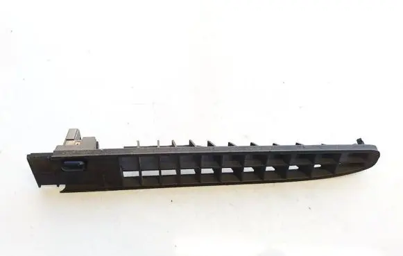 Volkswagen Golf IV Dash center air vent grill 1j0907539