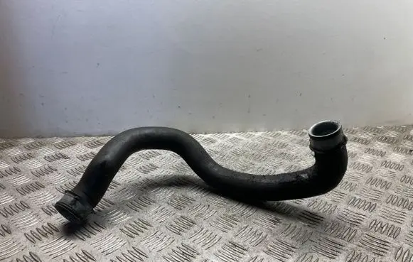 Mercedes-Benz E W212 Engine coolant pipe/hose A2045012982