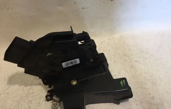 Ford Focus C-MAX Front door lock 3M5AR21813EP