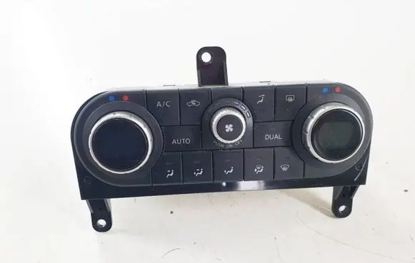 Nissan Qashqai+2 Climate control unit 27500BR57A C3105