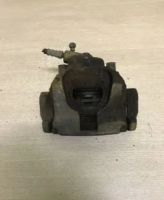 Ford Mondeo MK IV Front brake caliper