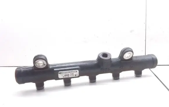 Volvo V50 Fuel main line pipe 9654726280