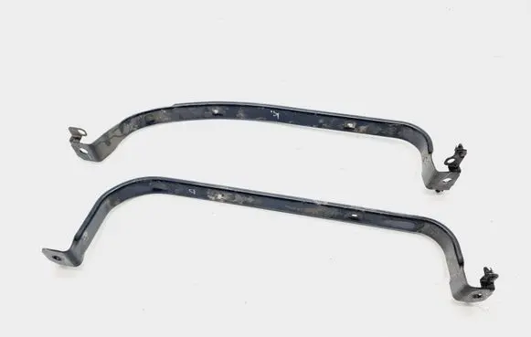 Volvo S60 Fuel tank mounting bracket 31303698 31303697