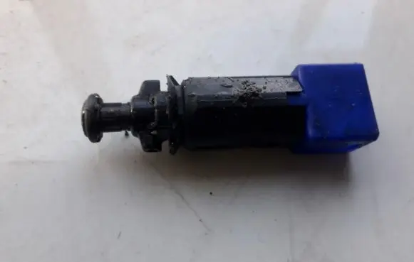 Renault Laguna II Brake pedal sensor switch 110895