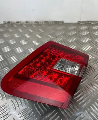 Mercedes-Benz E W212 Tailgate rear/tail lights A2129060458 483524 778004