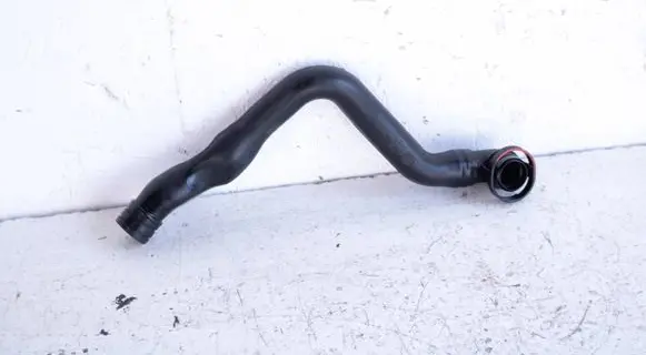 Volkswagen PASSAT B6 Breather/breather pipe/hose 06F103217