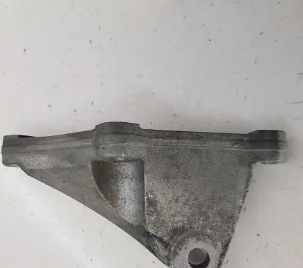 Toyota Avensis T270 Fuel pump bracket 781069801 1351781069801