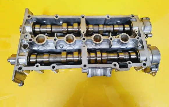 Volkswagen Golf V Rocker cam cover 03C103475 036103341
