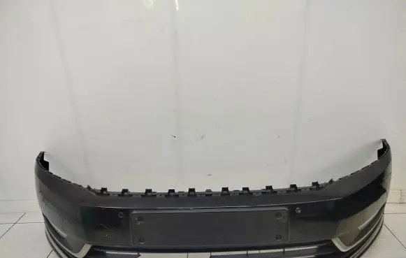 Volkswagen PASSAT B7 Front bumper 2010R