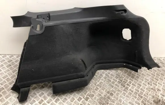 Toyota Avensis T270 Trunk/boot side trim panel 6473005071