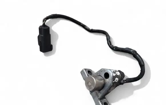 Volvo V70 Crankshaft position sensor 0296000650 1275599