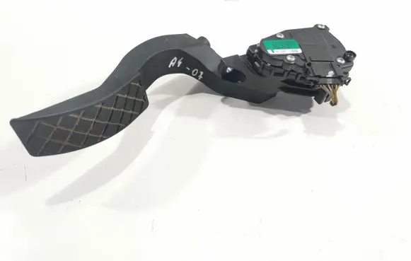 Audi A4 S4 B7 8E 8H Accelerator throttle pedal 8E1721523G
