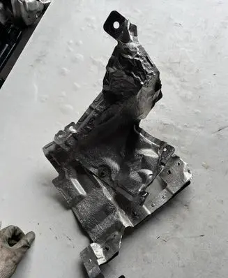 Renault Kadjar Heat shield in engine bay 460A48280R
