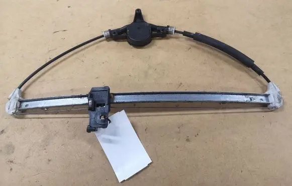 Mazda 5 Rear window lifting mechanism without motor