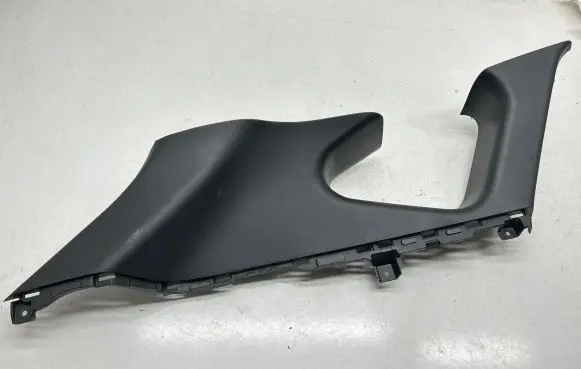 Hyundai Tucson IV NX4 (C) pillar trim 85850N7000 20210624 V600260