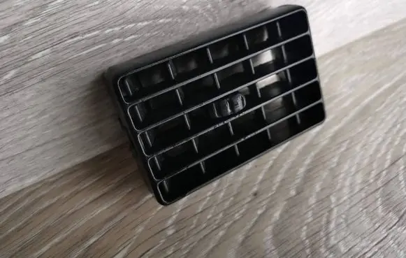 Volvo 850 Dash center air vent grill 9145896