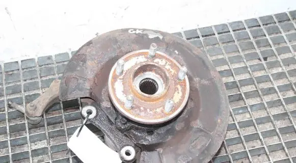 Ford Kuga II Rear wheel hub
