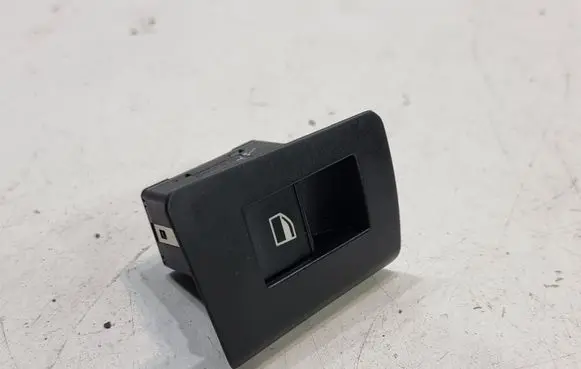 BMW X5 E53 Electric window control switch 8385955