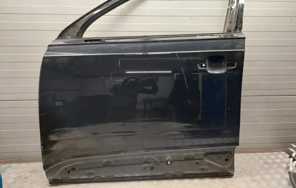 Audi Q7 4M Front door