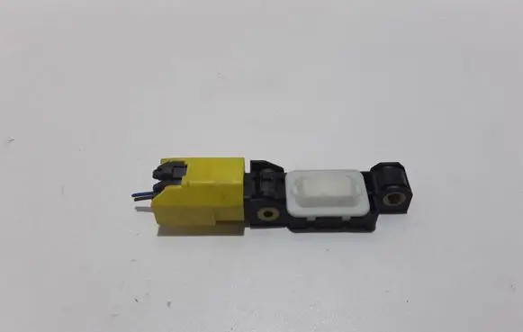 Volkswagen Phaeton Airbag deployment crash/impact sensor 8E0959643D
