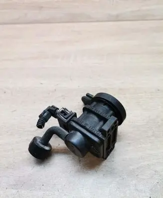 Opel Vectra B Vacuum valve 4522371 4715396