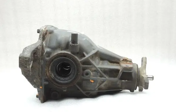 Mercedes-Benz E W212 Rear differential A2043500714 A204350071480