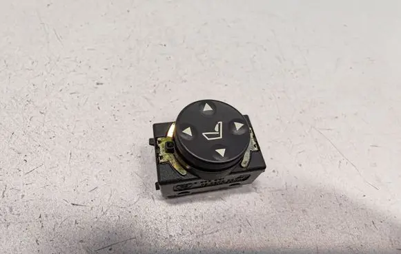 BMW X5 E70 Seat control switch 8352291 61318352291 61316945537