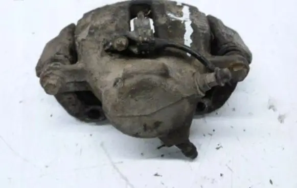 Mercedes-Benz C W203 Front brake caliper