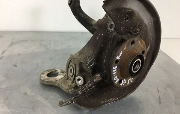 Audi A5 8T 8F Rear wheel hub 8K0505431AH 8K0505431