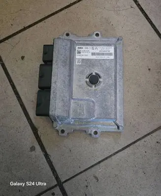 Peugeot 208 Engine control unit/module 9805895780 131830190 V29035181A