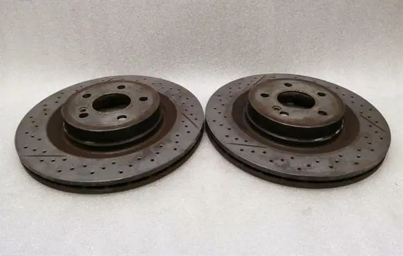Mercedes-Benz C W204 Rear brake disc A2044239598