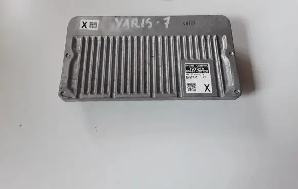 Toyota Yaris Engine control unit/module 896610DT20