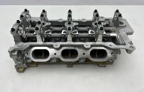 Maserati Ghibli Engine head 2283305ND