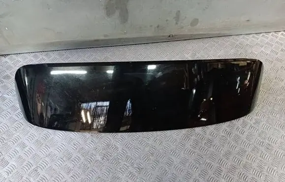 Tailgate/trunk spoiler