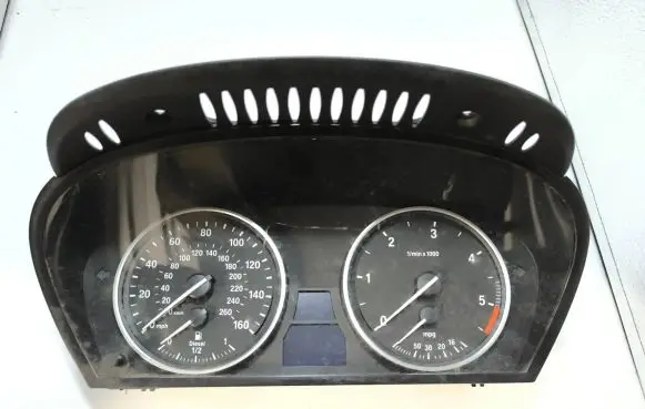 BMW 5 E60 E61 Speedometer (instrument cluster) 62119177262 110080213 213939000833