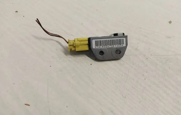Nissan X-Trail T30 Airbag deployment crash/impact sensor Facn0047061403