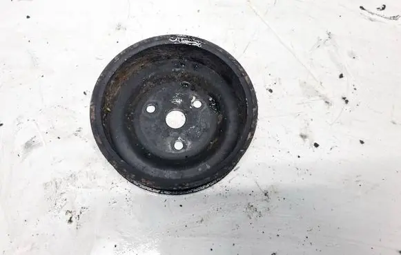Opel Astra H Water pump pulley 