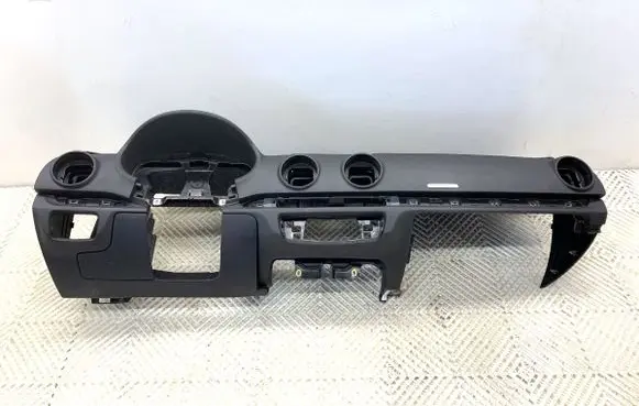Audi A3 S3 8V Dashboard 