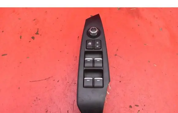Mazda 6 Electric window control switch