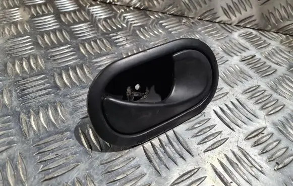 Renault Megane II Front door interior handle 8200028486