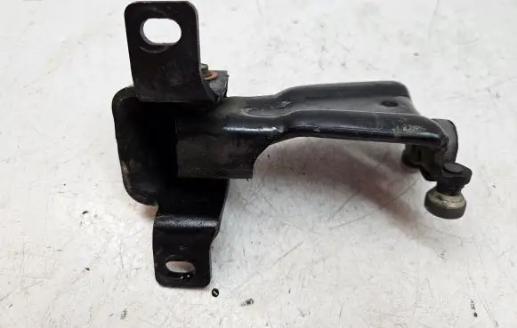 Mercedes-Benz Vito Viano W639 Sliding door middle roller runner A63977600200