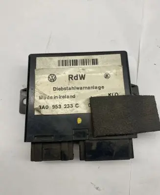 Volkswagen PASSAT B4 Other devices 3A0953233C