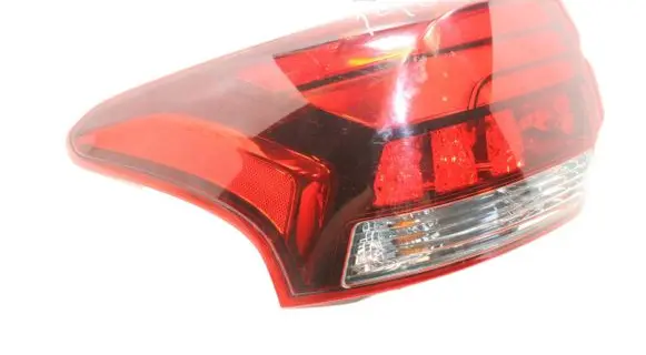 Mitsubishi Outlander Rear/tail lights