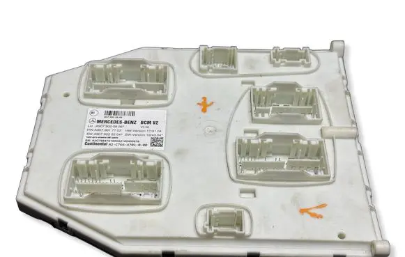 Mercedes-Benz Sprinter W907 W910 Central body control module A9079000806 A9079017702