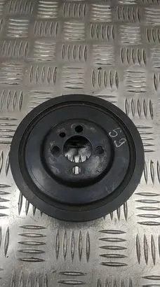 Volkswagen PASSAT B6 Crankshaft pulley 03G105243