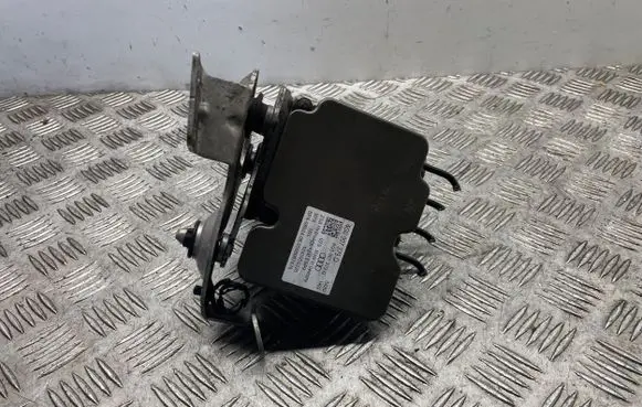 Audi A7 S7 4G ABS Pump 4G0907379Q 4G0614517AJ