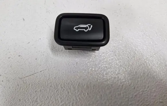 Hyundai Tucson TL Tailgate/trunk/boot open switch 96740-D3100