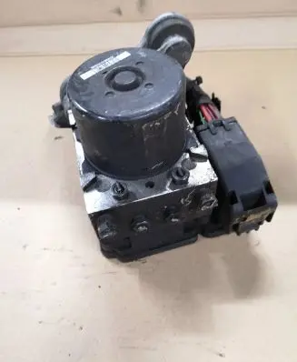 Mercedes-Benz C W204 ABS Pump A1729014000 28526482103 10092623703
